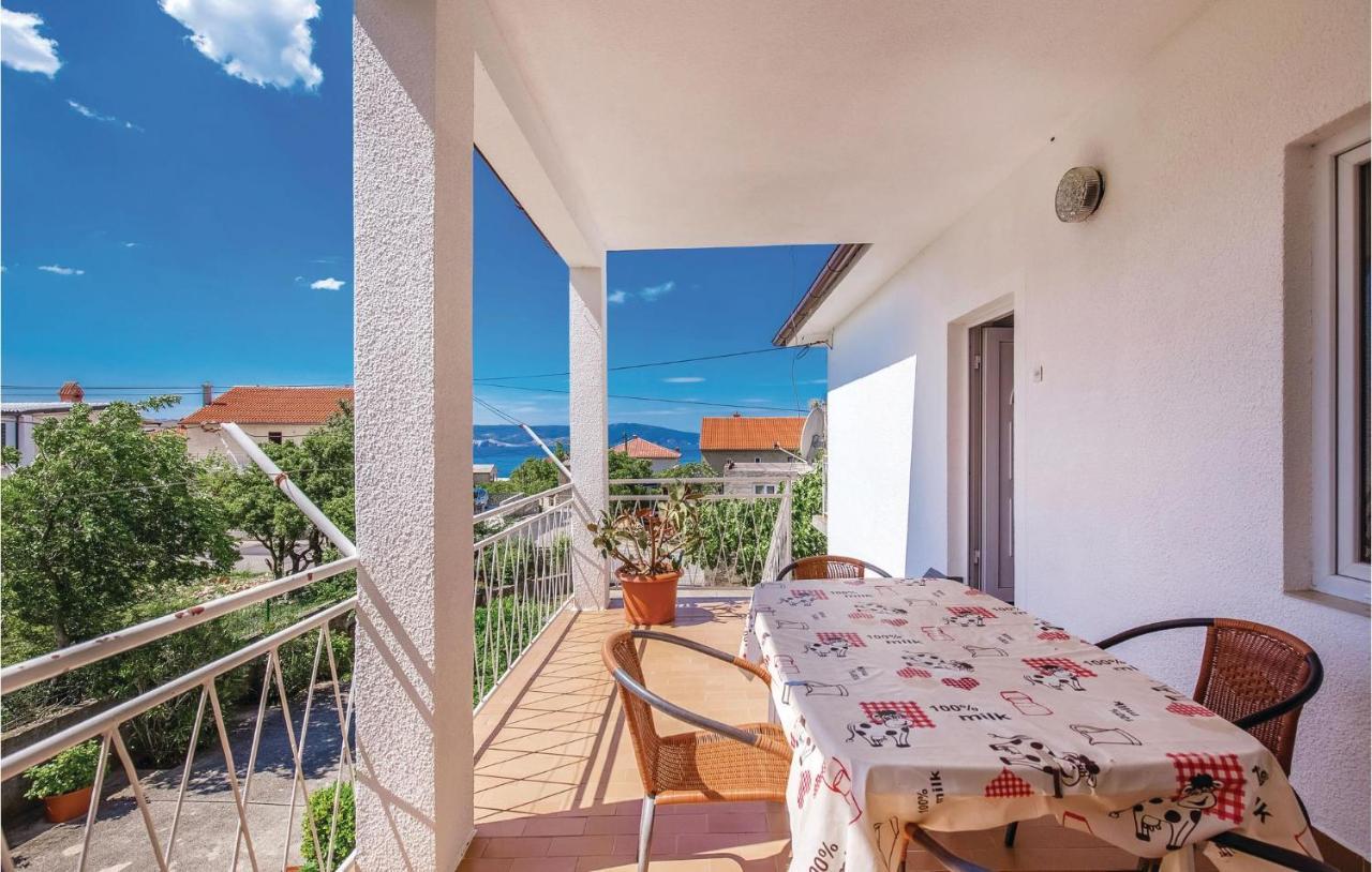 2 Bedroom Stunning Apartment In Novi Vinodolski Bagian luar foto